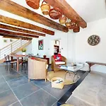 In Lastic Holiday home