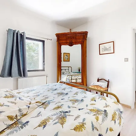 Feriehus Beautiful In Lastic Bourg-Lastic