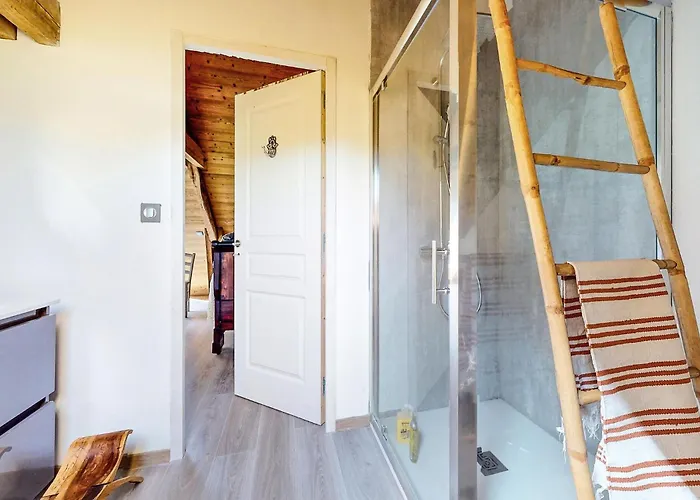 Beautiful In Lastic Bourg-Lastic